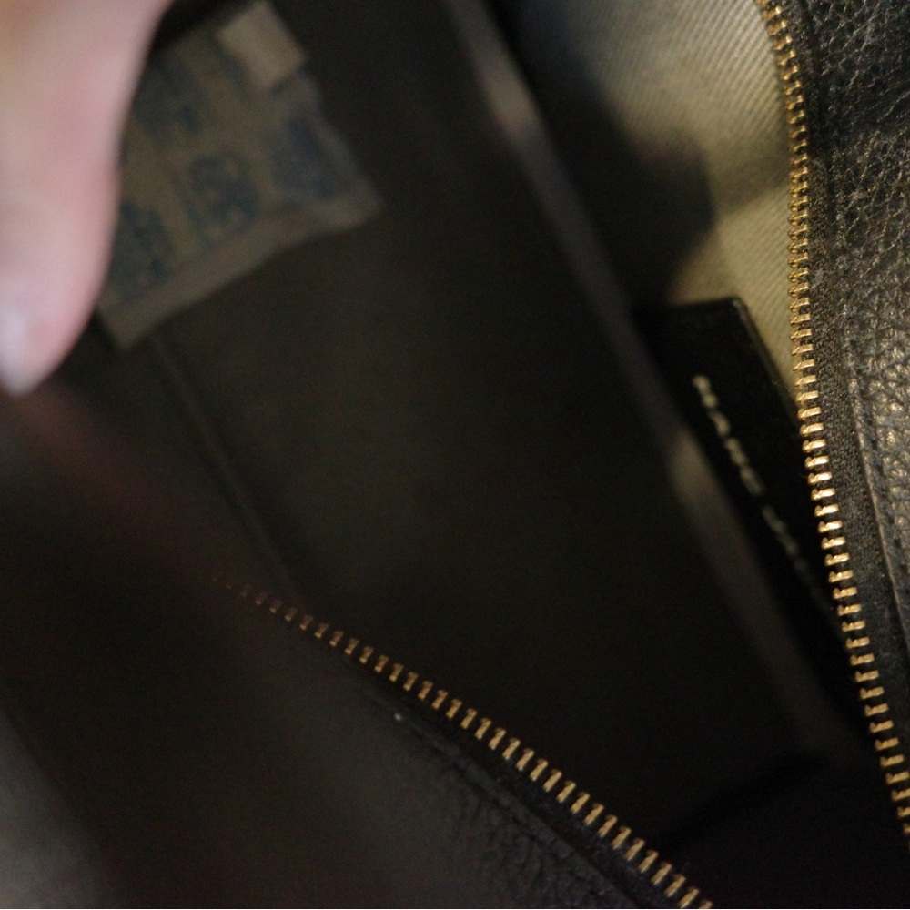 Marc Jacobs The Leather Tote Bag - Picture 7 of 13
